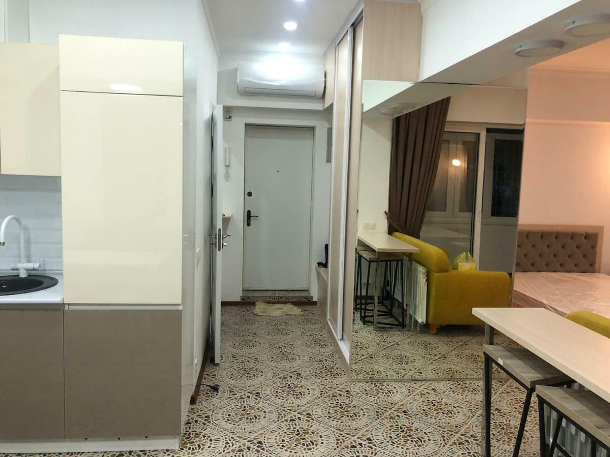 Студия В Центре Ташкента Exterior photo